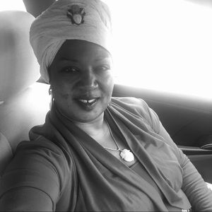 Meet your Posher, Papoose yvonne